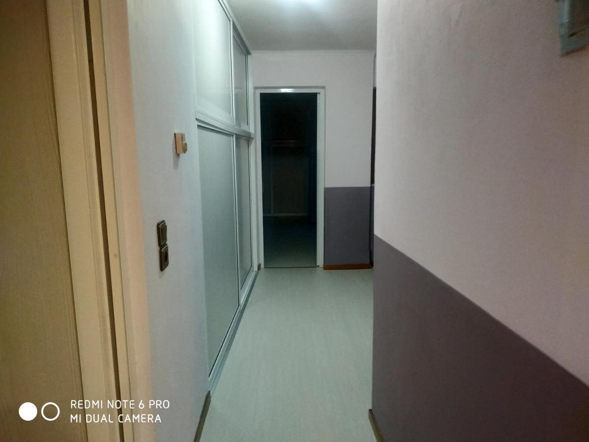 Muses Apartments เอเรเทรีย ภายนอก รูปภาพ